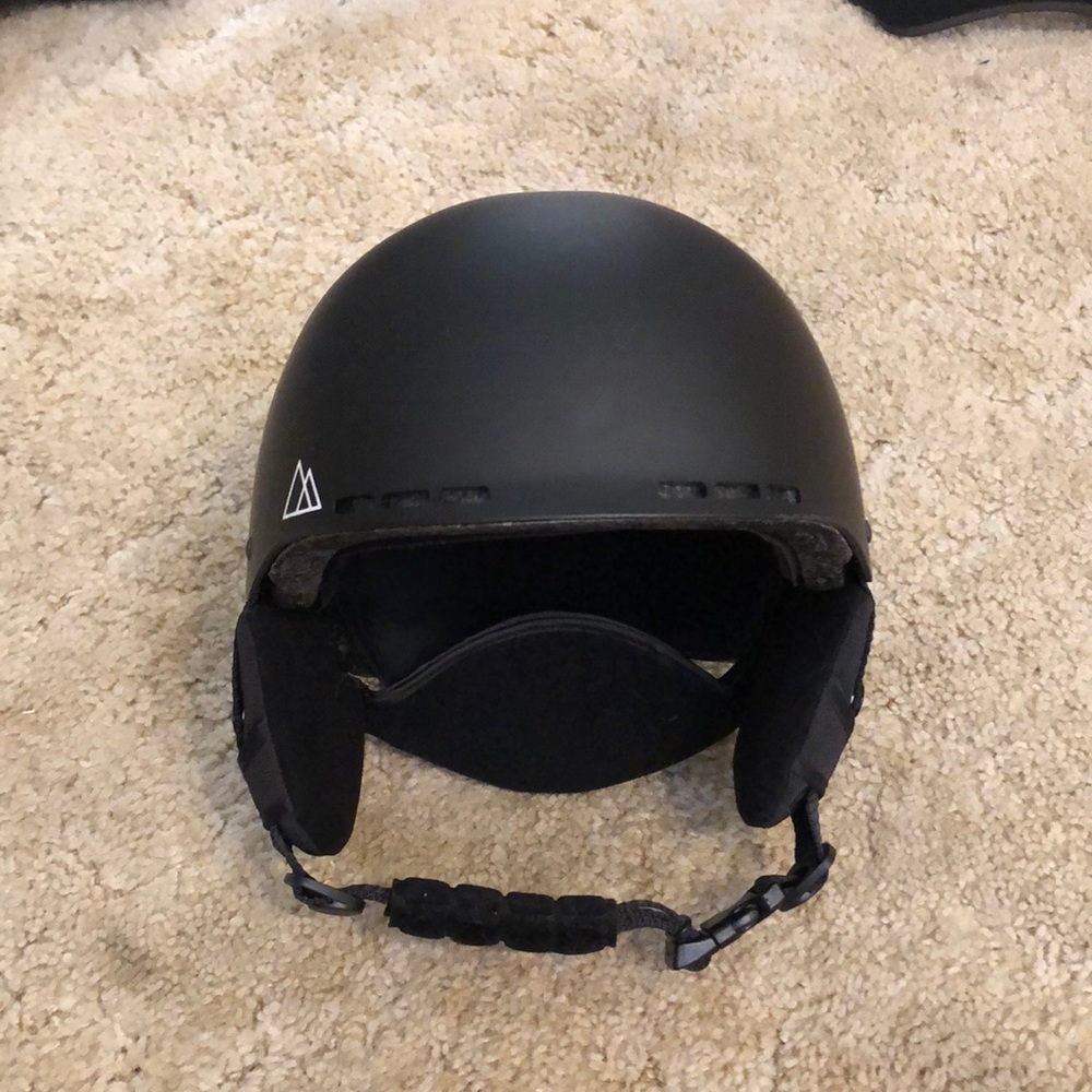 traverse snowboard helmet